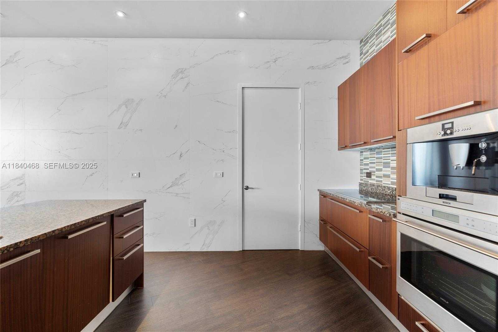 Imagen de Pequeño Objeto