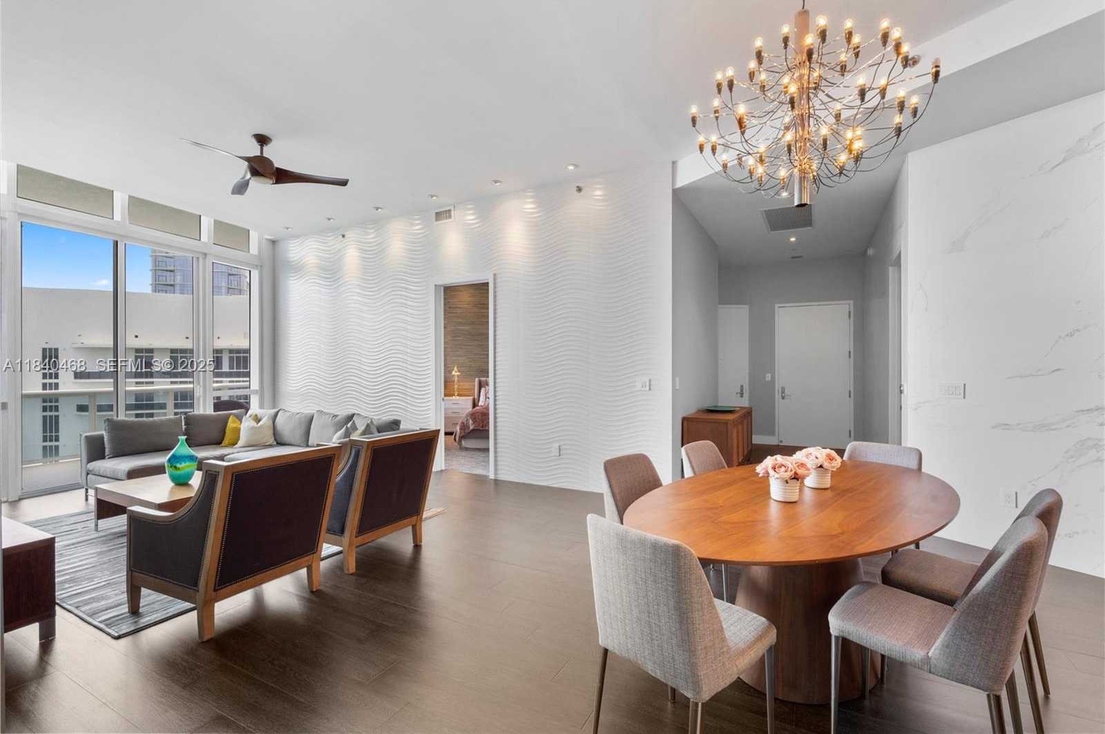 Imagen de Pequeño Objeto