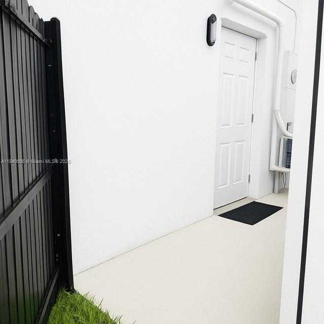 Small Image of 23041 SOUTH WEST 107TH AVE #1, Miami Number 8