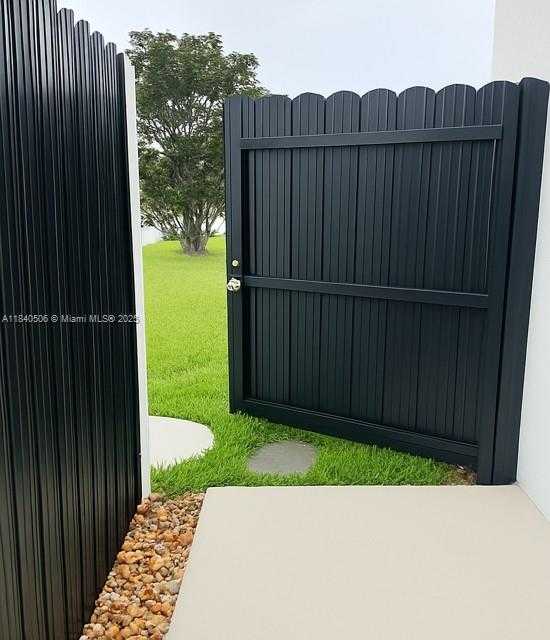 Small Image of 23041 SOUTH WEST 107TH AVE #1, Miami Number 9