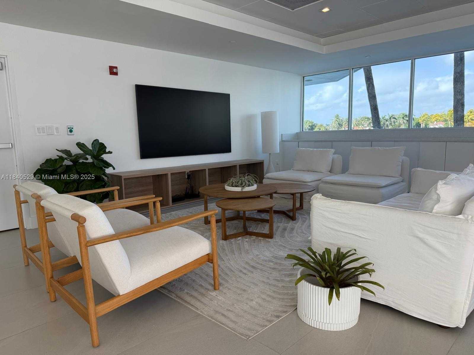 Small Image of 5900 COLLINS AVE #1406, Miami Beach Number 16