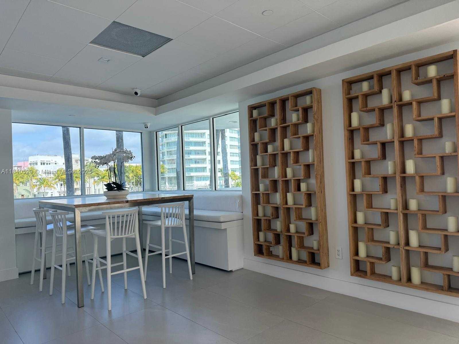 Small Image of 5900 COLLINS AVE #1406, Miami Beach Number 17