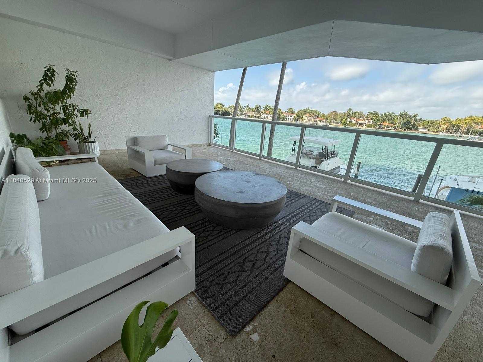 Small Image of 5900 COLLINS AVE #1406, Miami Beach Number 6