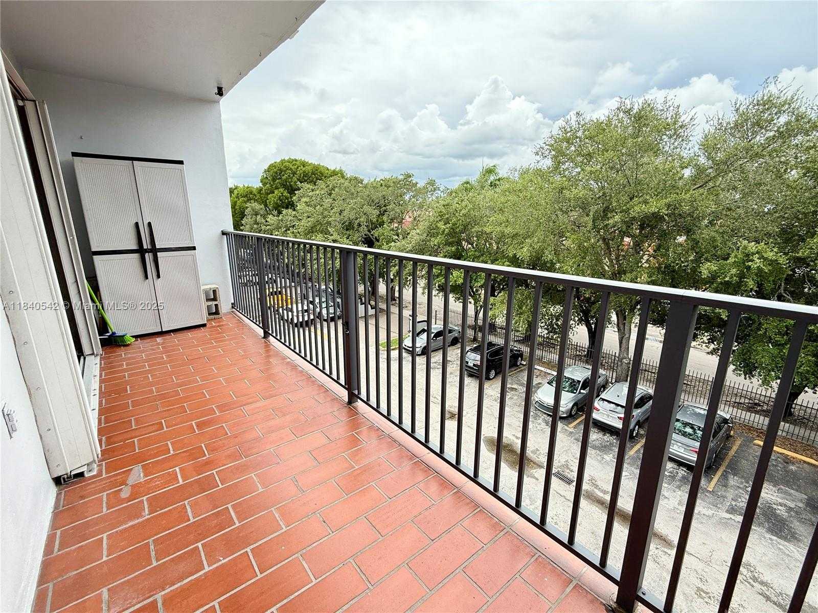 Small Image of 5765 WEST 25TH CT #402, Hialeah Number 12