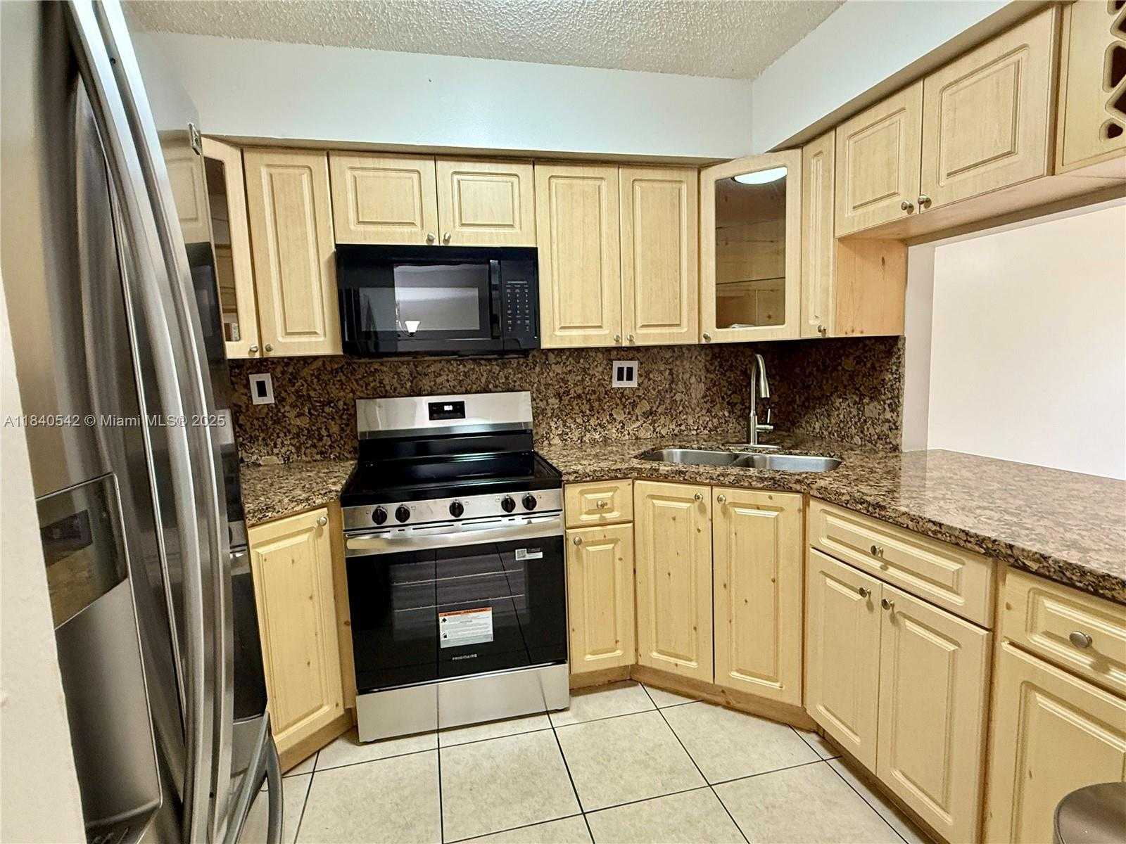Small Image of 5765 WEST 25TH CT #402, Hialeah Number 4