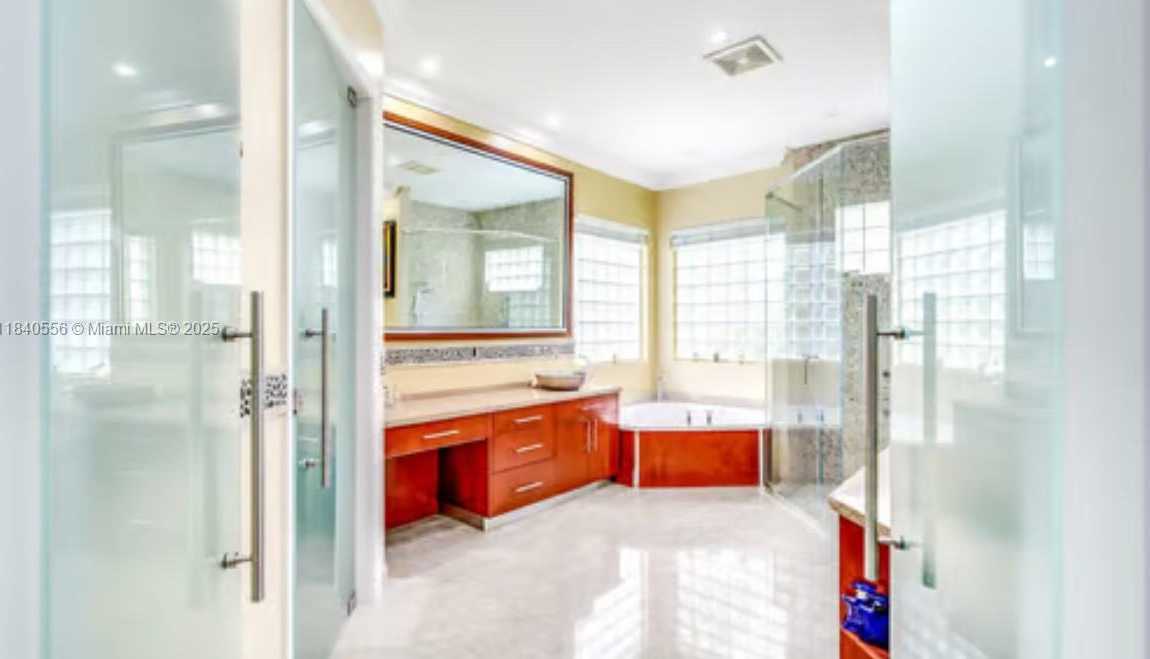 Small Image of 1475 SOUTH WEST 157TH AVE #1, Pembroke Pines Number 11