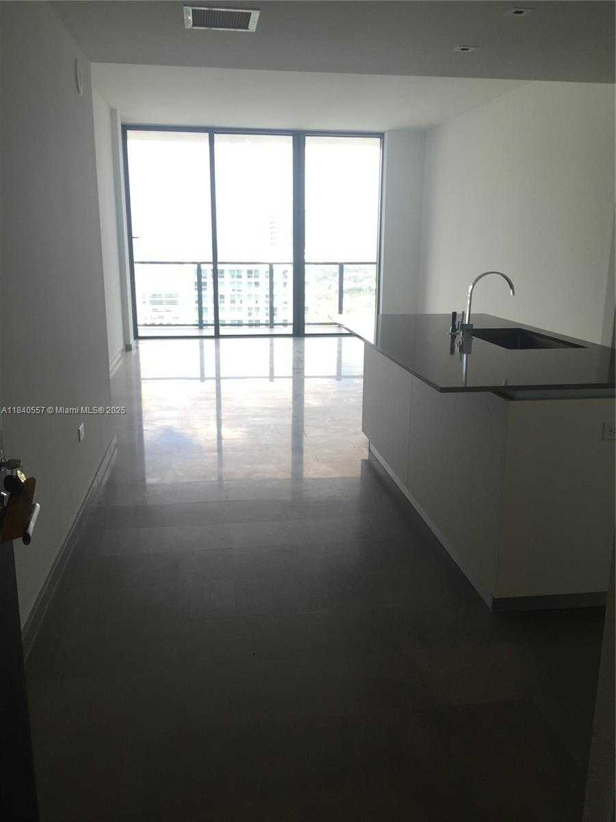 Small Image of 68 SOUTH EAST 6TH ST #3406, Miami Number 6