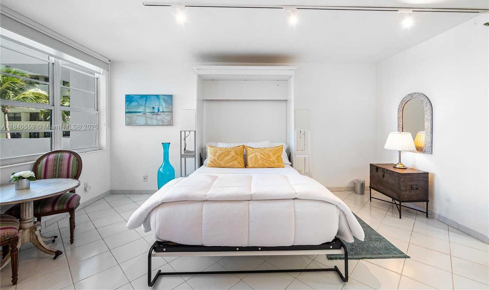 Small Image of 100 LINCOLN RD #515, Miami Beach Number 4