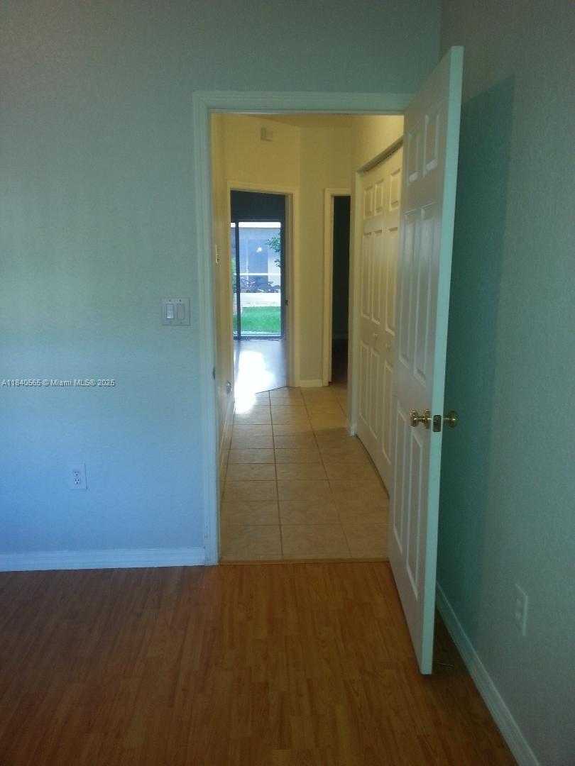 Small Image of 5630 NORTH WEST 114TH PATH #106, Doral Number 11