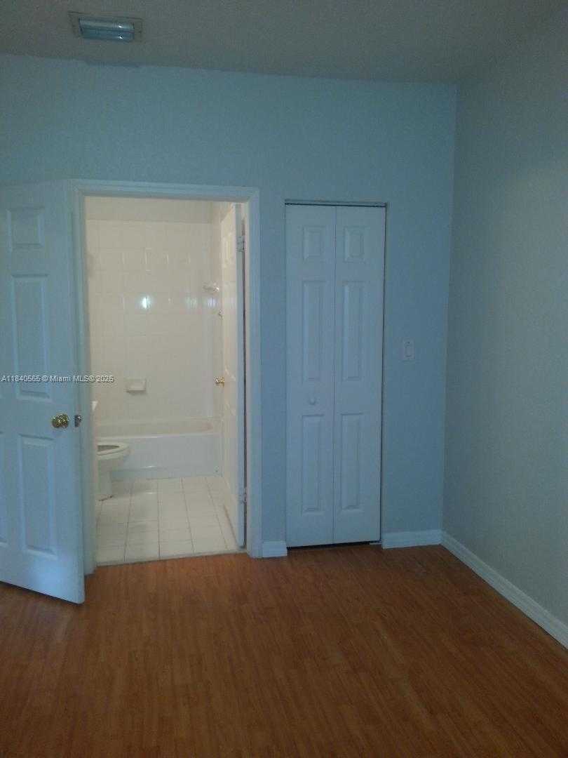 Small Image of 5630 NORTH WEST 114TH PATH #106, Doral Number 12