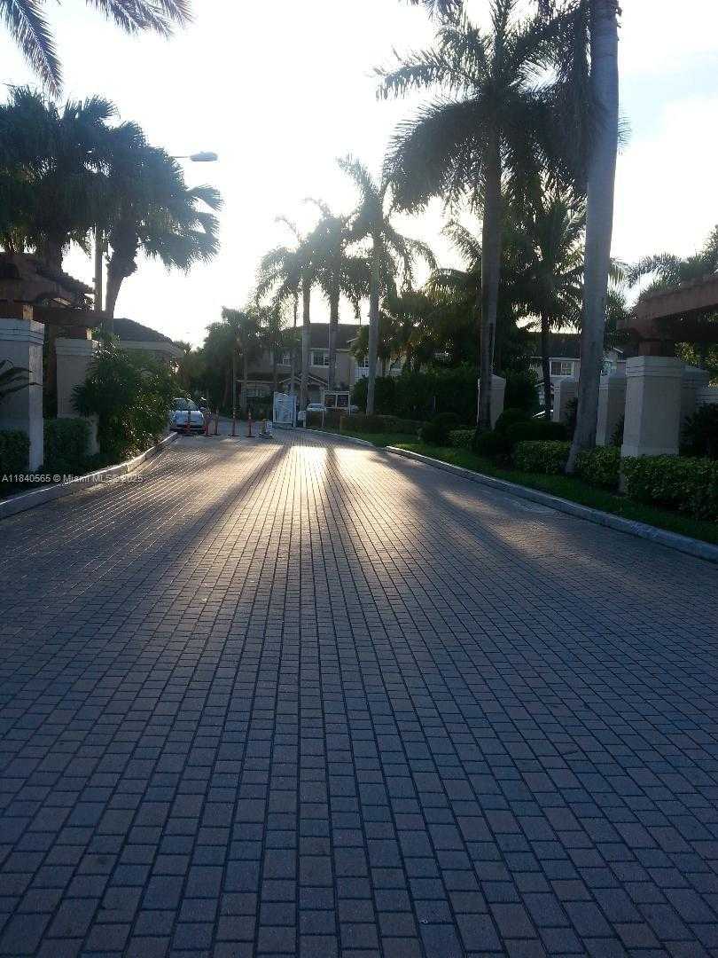 Small Image of 5630 NORTH WEST 114TH PATH #106, Doral Number 20