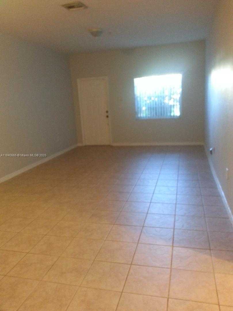 Small Image of 5630 NORTH WEST 114TH PATH #106, Doral Number 5