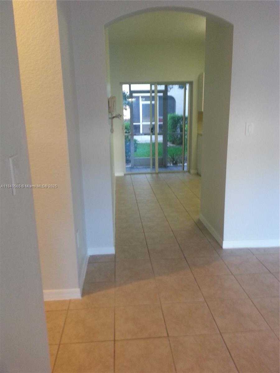 Small Image of 5630 NORTH WEST 114TH PATH #106, Doral Number 6