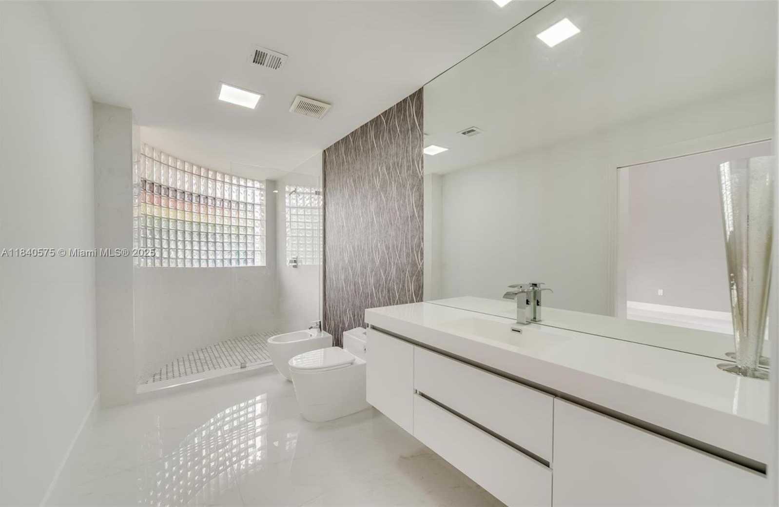 Small Image of 14401 SUNSET LN, Southwest Ranches Number 5