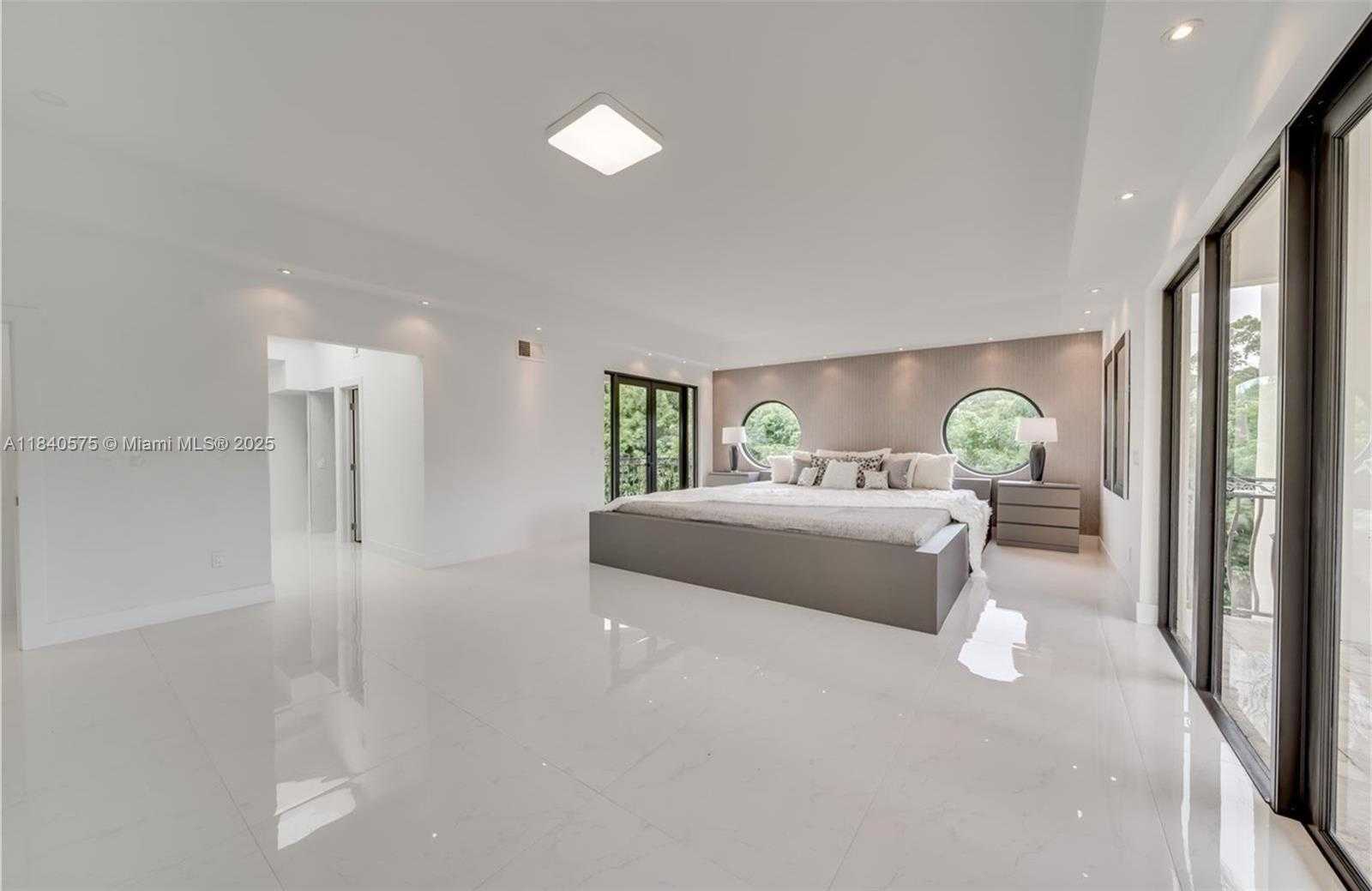Small Image of 14401 SUNSET LN, Southwest Ranches Number 7