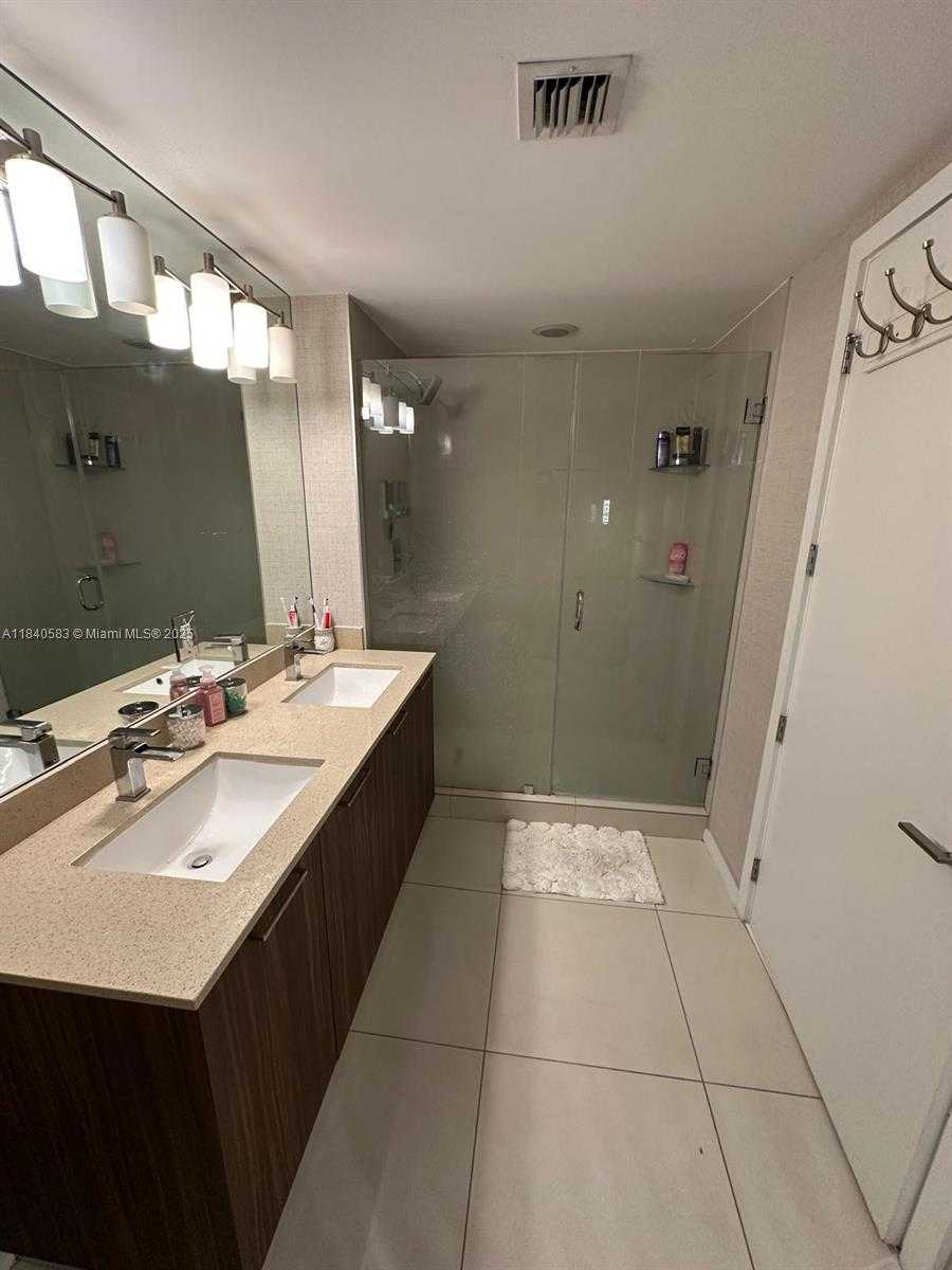 Small Image of 5252 NORTH WEST 85TH AVE #1201, Doral Number 16