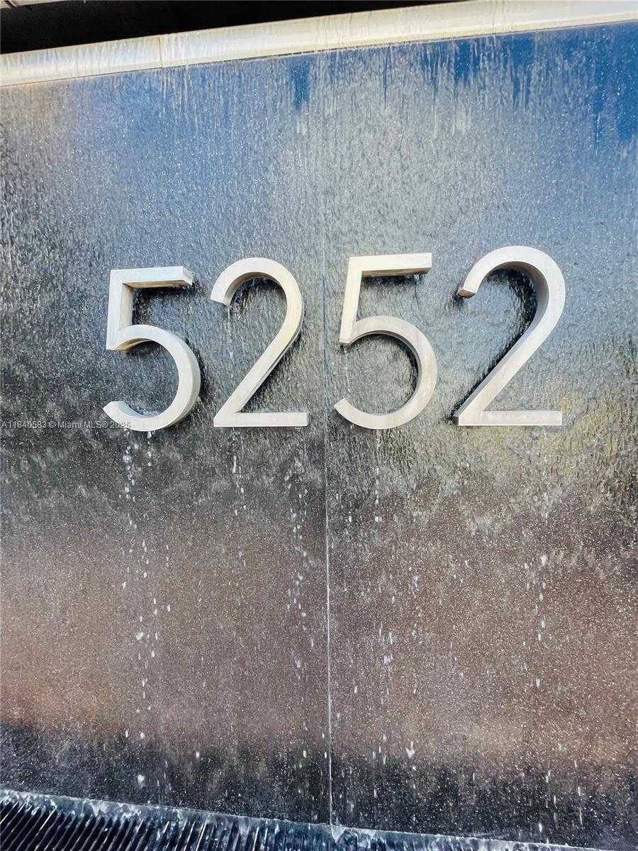 Small Image of 5252 NORTH WEST 85TH AVE #1201, Doral Number 2