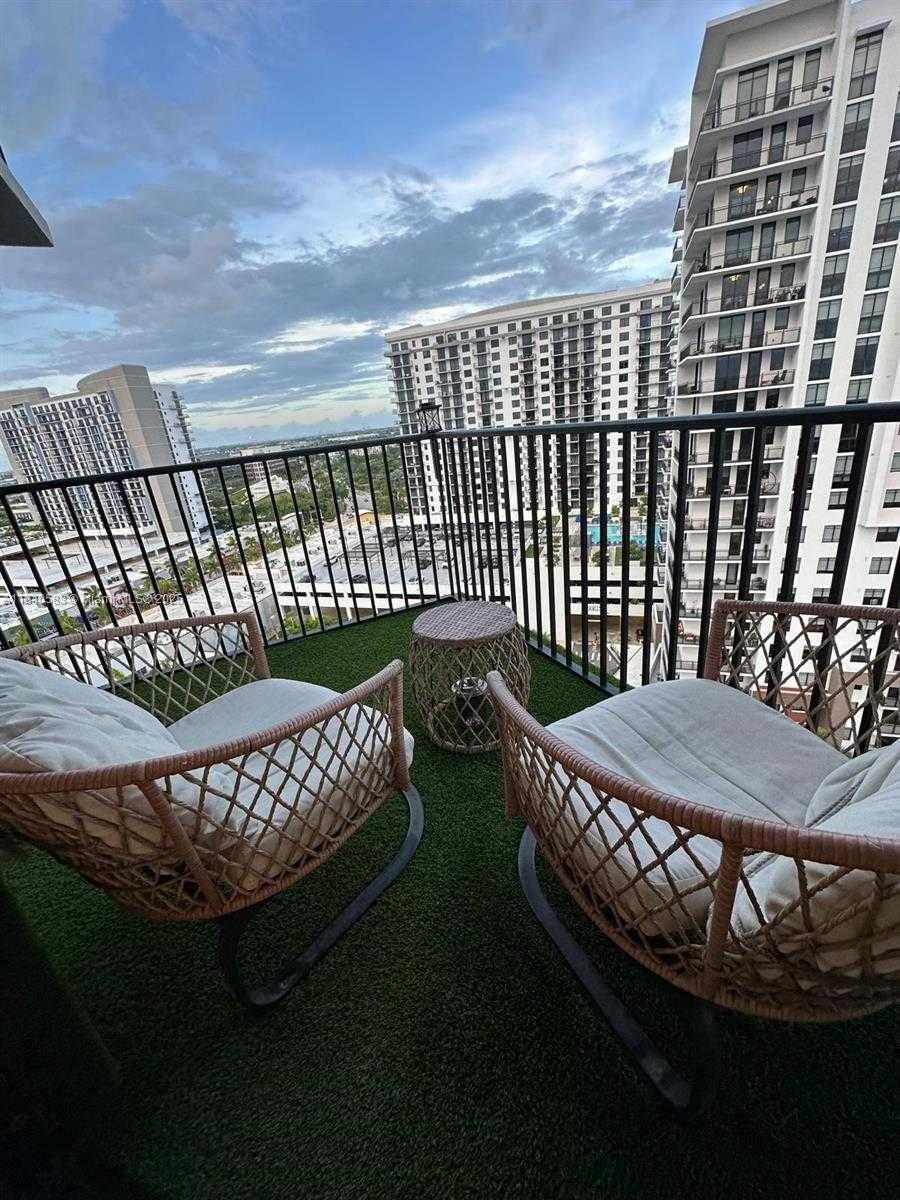 Small Image of 5252 NORTH WEST 85TH AVE #1201, Doral Number 8