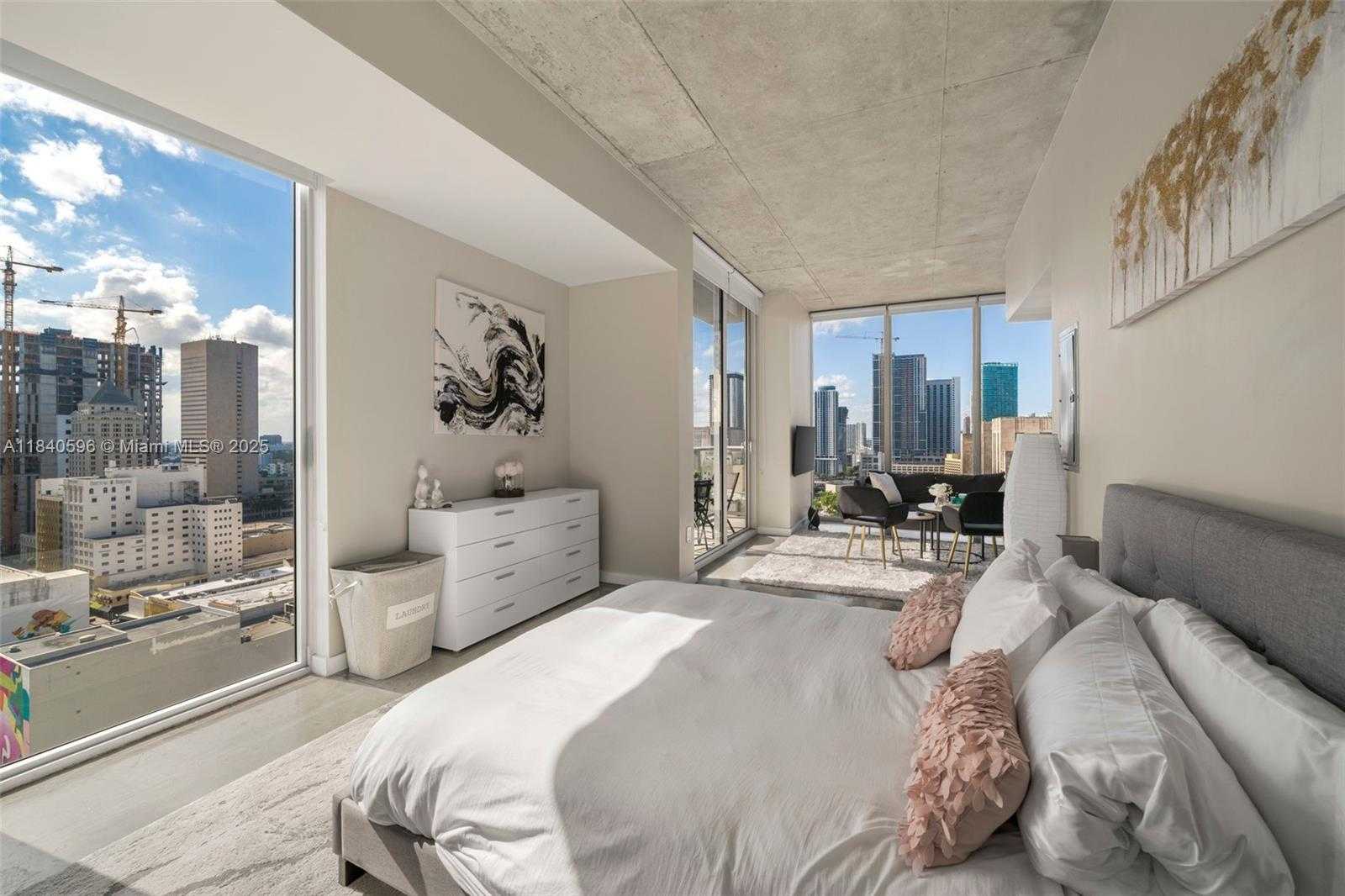 Small Image of 151 SOUTH EAST 1ST ST #2110, Miami Number 10