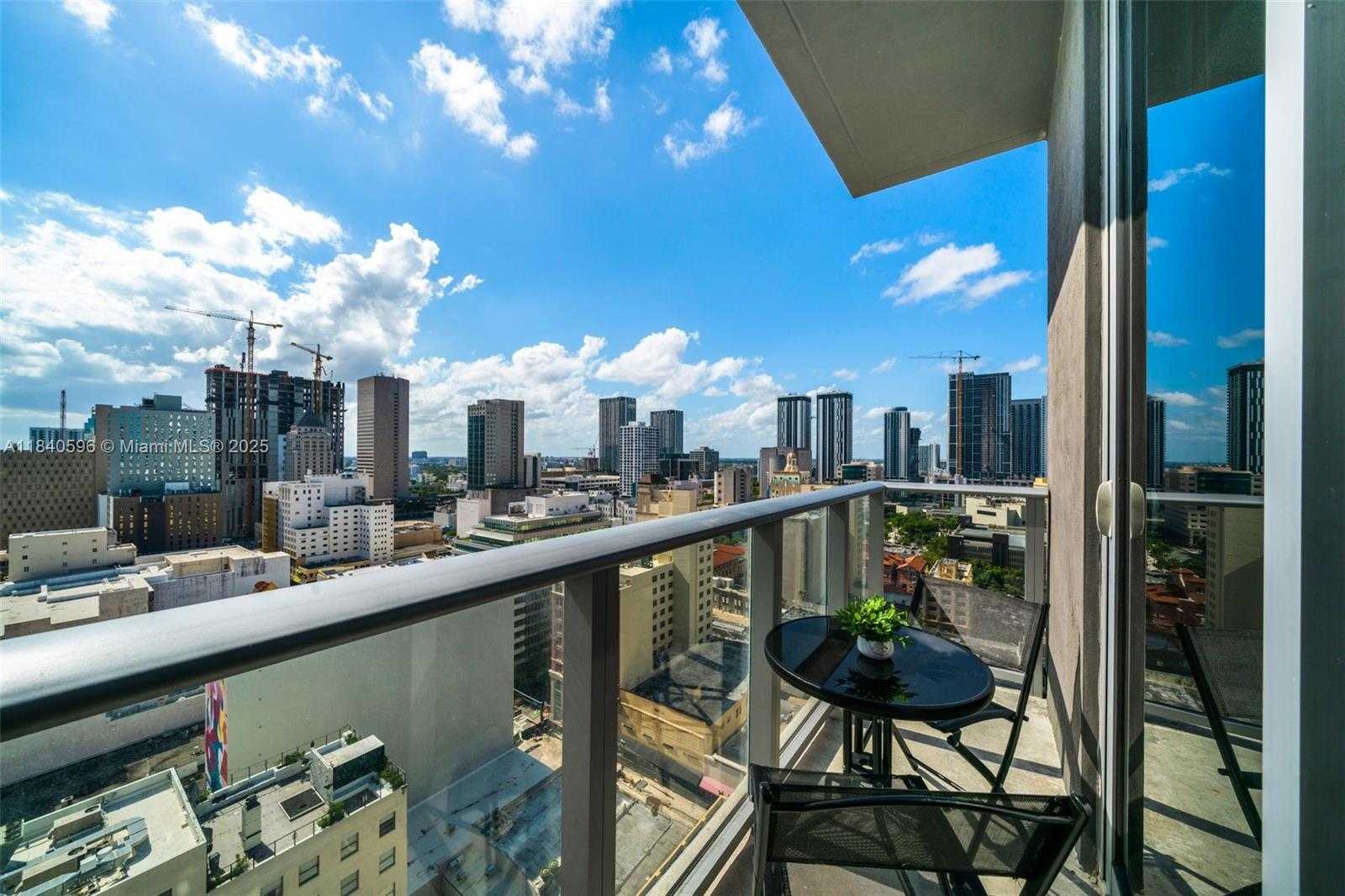 Small Image of 151 SOUTH EAST 1ST ST #2110, Miami Number 17