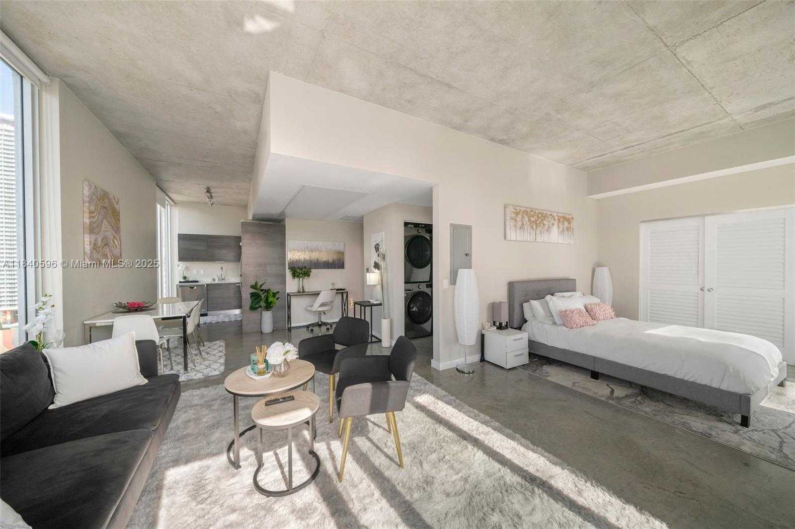 Small Image of 151 SOUTH EAST 1ST ST #2110, Miami Number 5