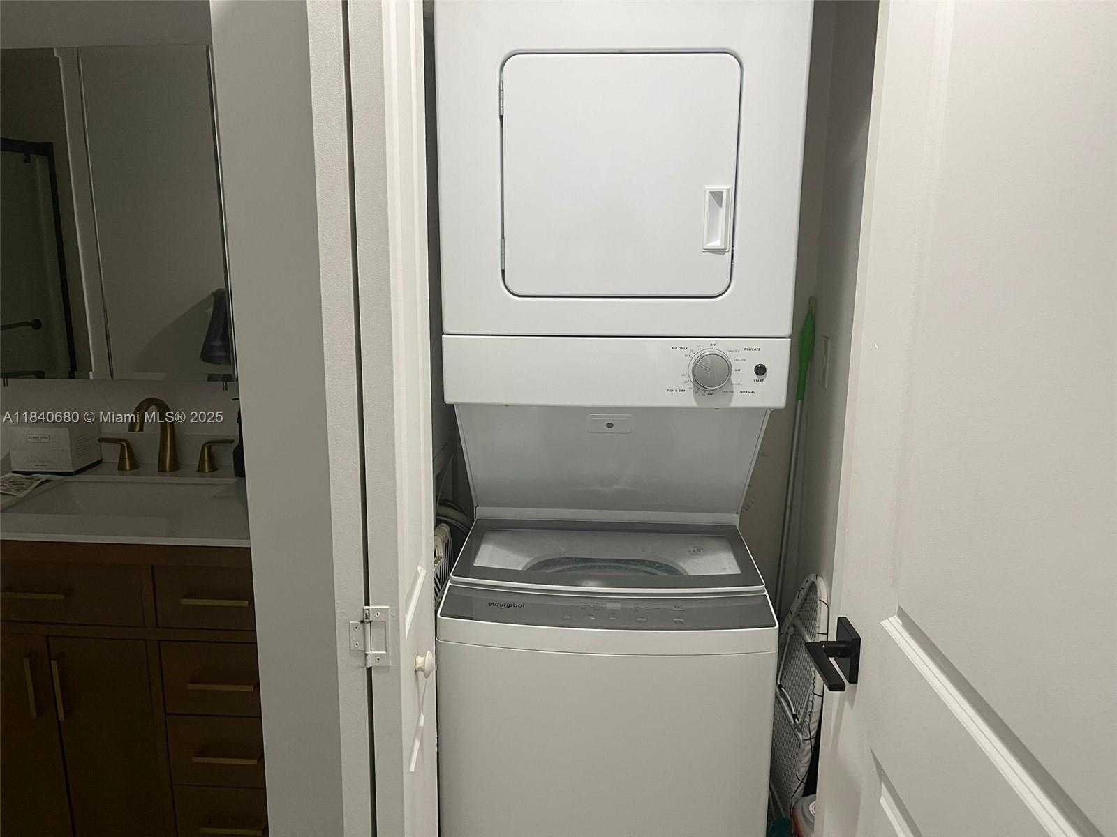 Small Image of 601 NORTH EAST 23RD ST #1601, Miami Number 6