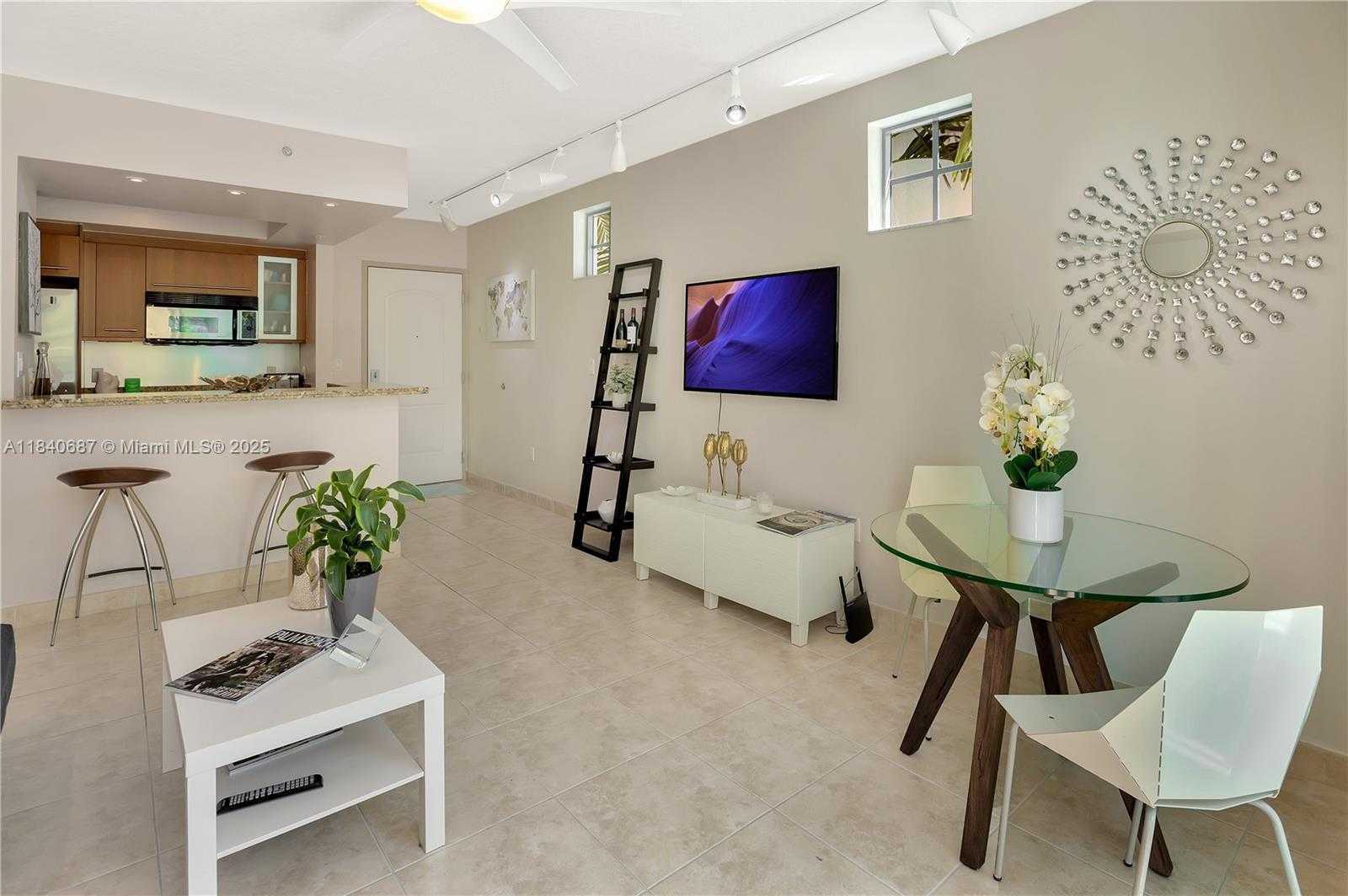 Small Image of 110 WASHINGTON AVE #2414, Miami Beach Number 7