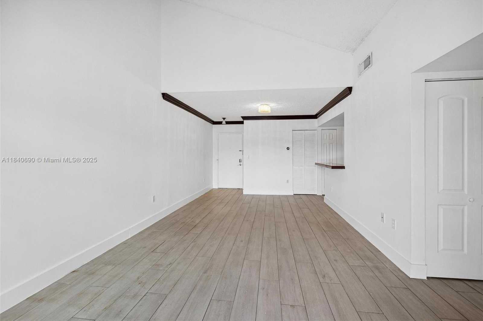 Small Image of 9741 FONTAINEBLEAU BLVD #H201, Miami Number 14