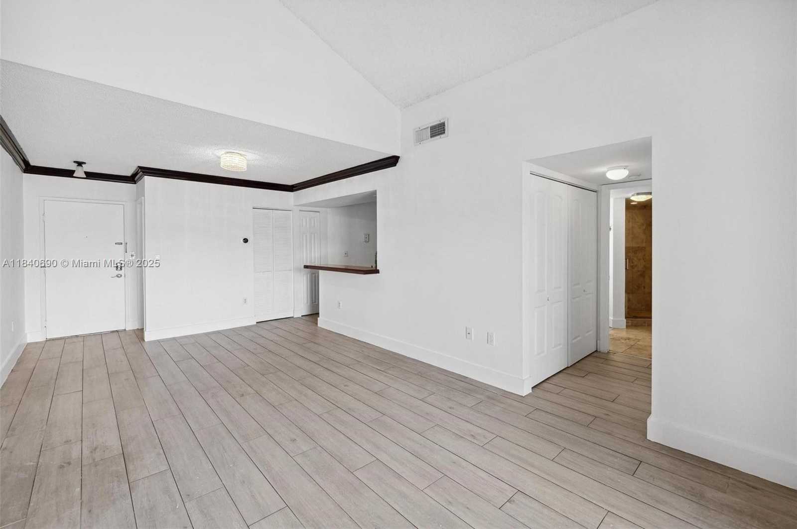 Small Image of 9741 FONTAINEBLEAU BLVD #H201, Miami Number 8