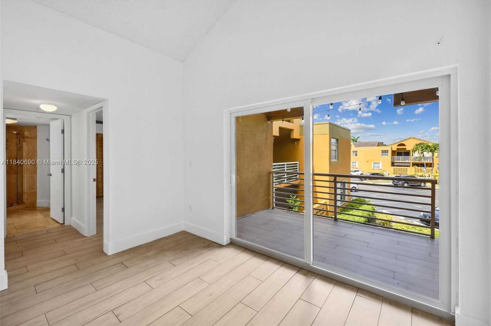 Small Image of 9741 FONTAINEBLEAU BLVD #H201, Miami Number 9