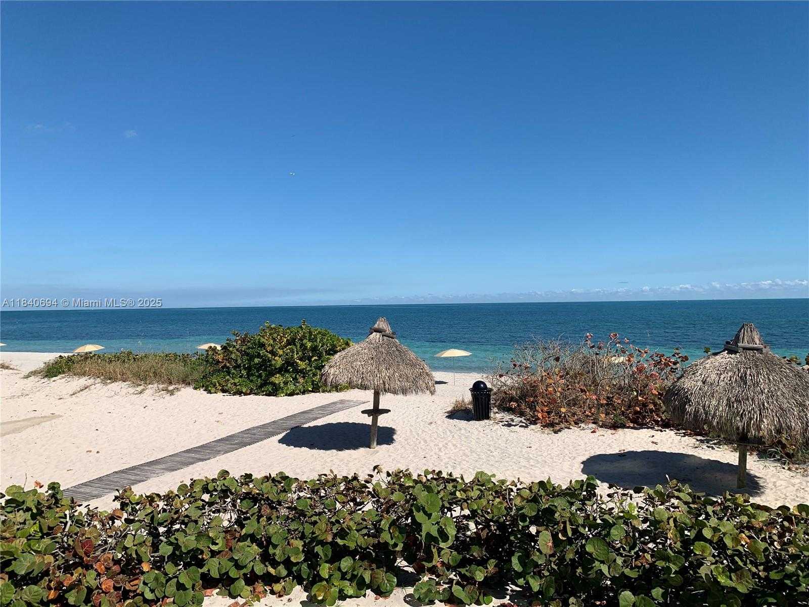 Small Image of 1111 CRANDON BLVD #B807, Key Biscayne Number 15