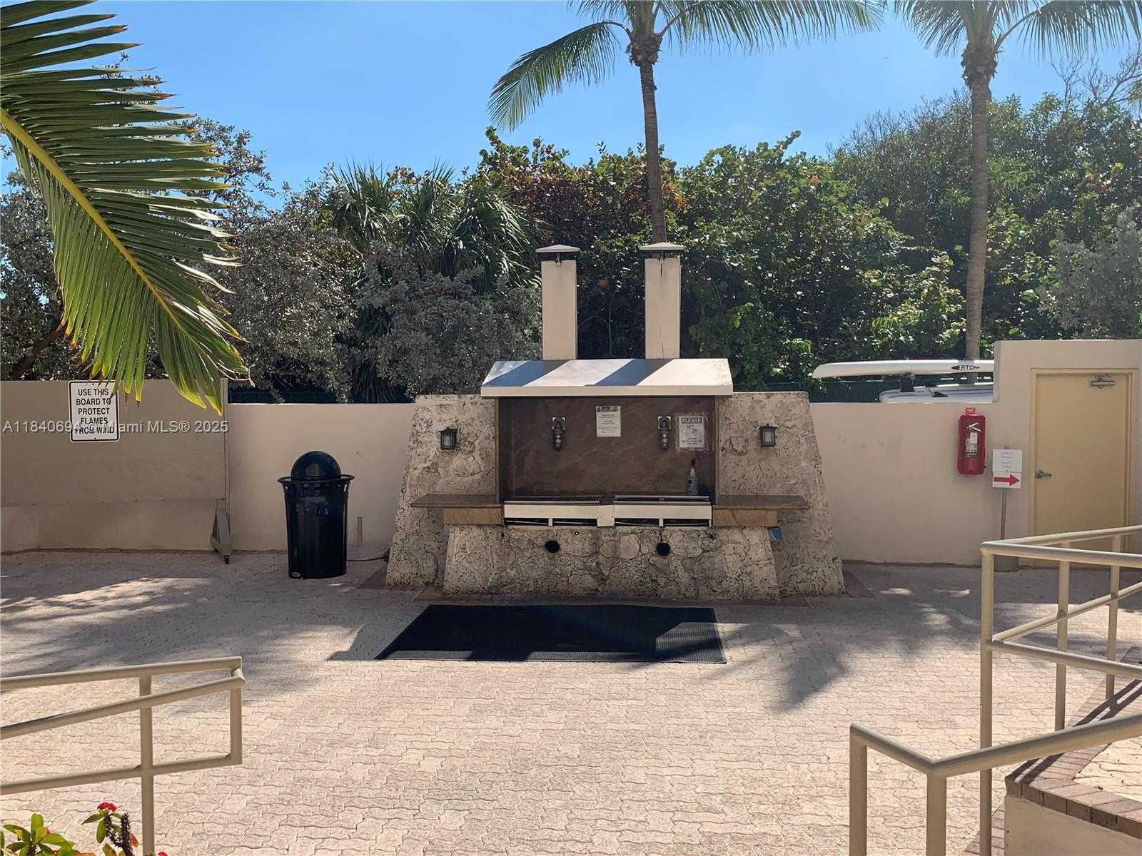 Small Image of 1111 CRANDON BLVD #B807, Key Biscayne Number 19