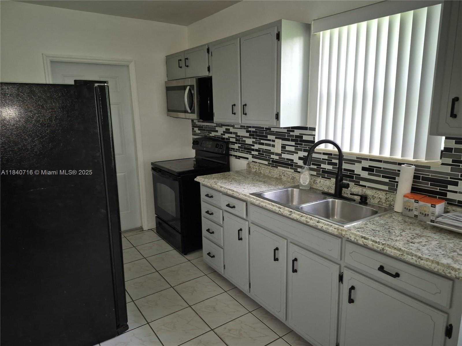 Small Image of 11521 SOUTH WEST 138TH ST #11521, Miami Number 5