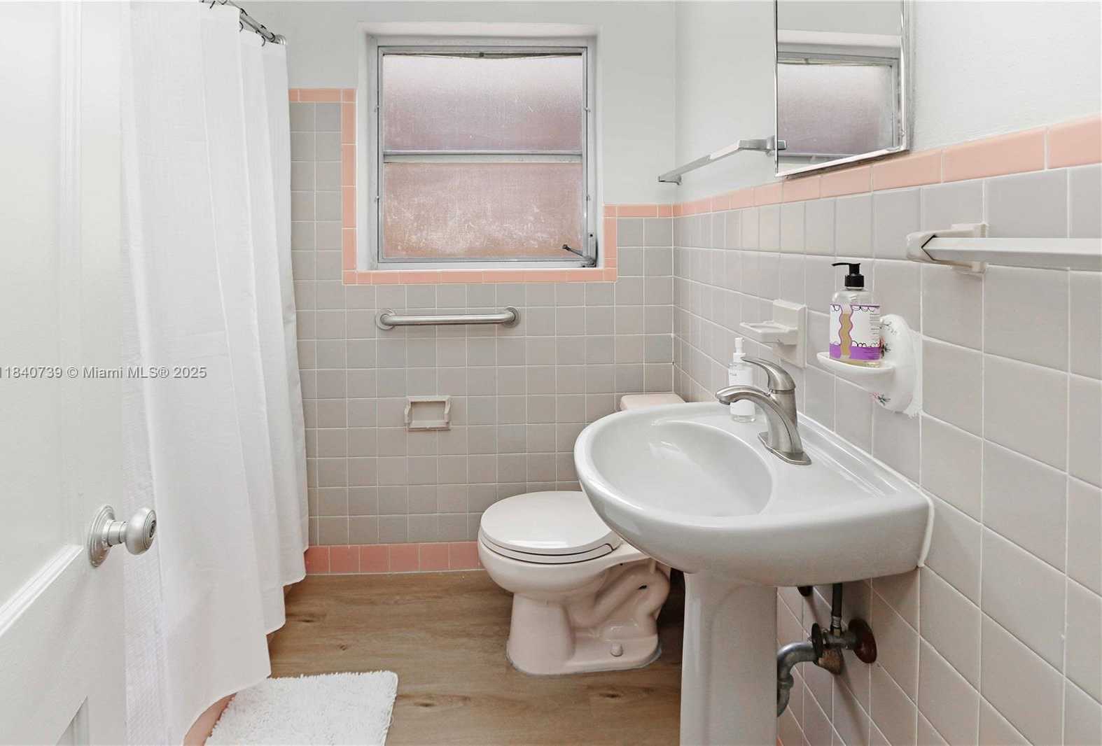 Small Image of 326 VAN BUREN ST #326, Hollywood Number 20