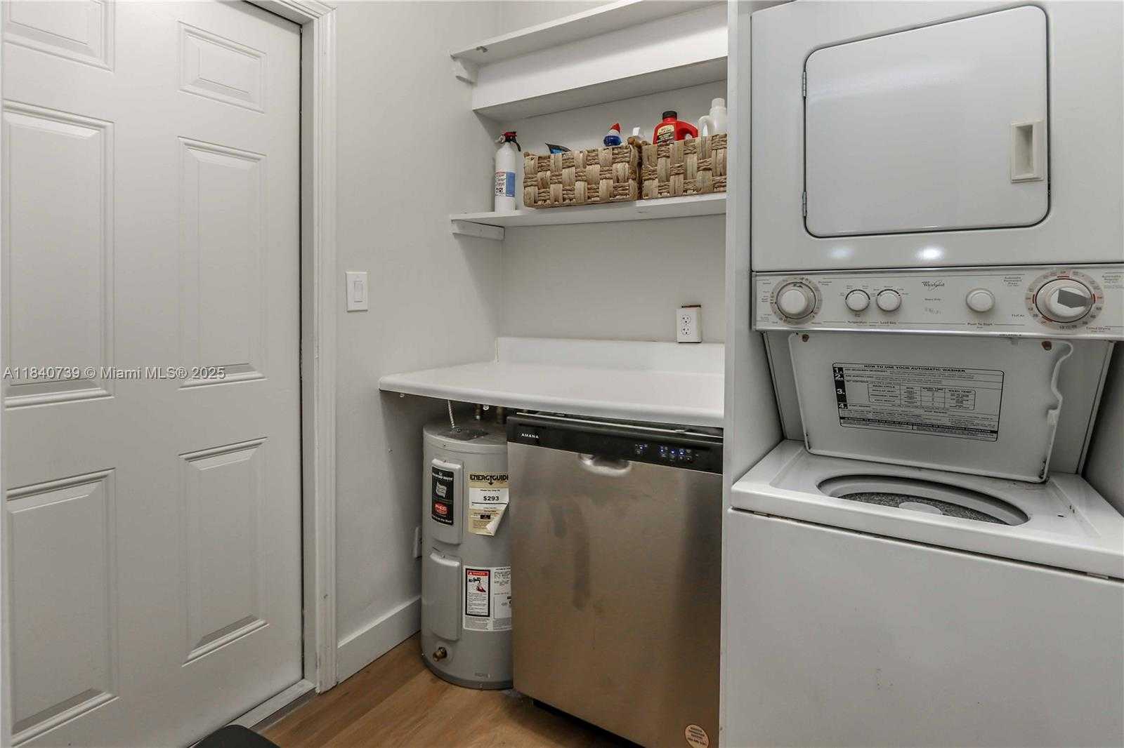 Small Image of 326 VAN BUREN ST #326, Hollywood Number 25