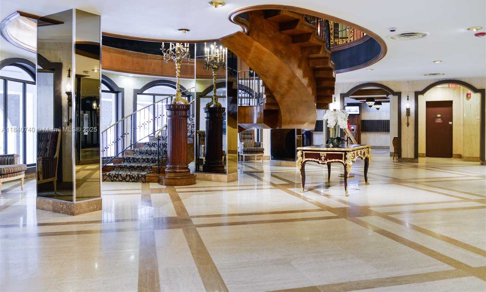 Small Image of 6039 COLLINS AVE #531, Miami Beach Number 16