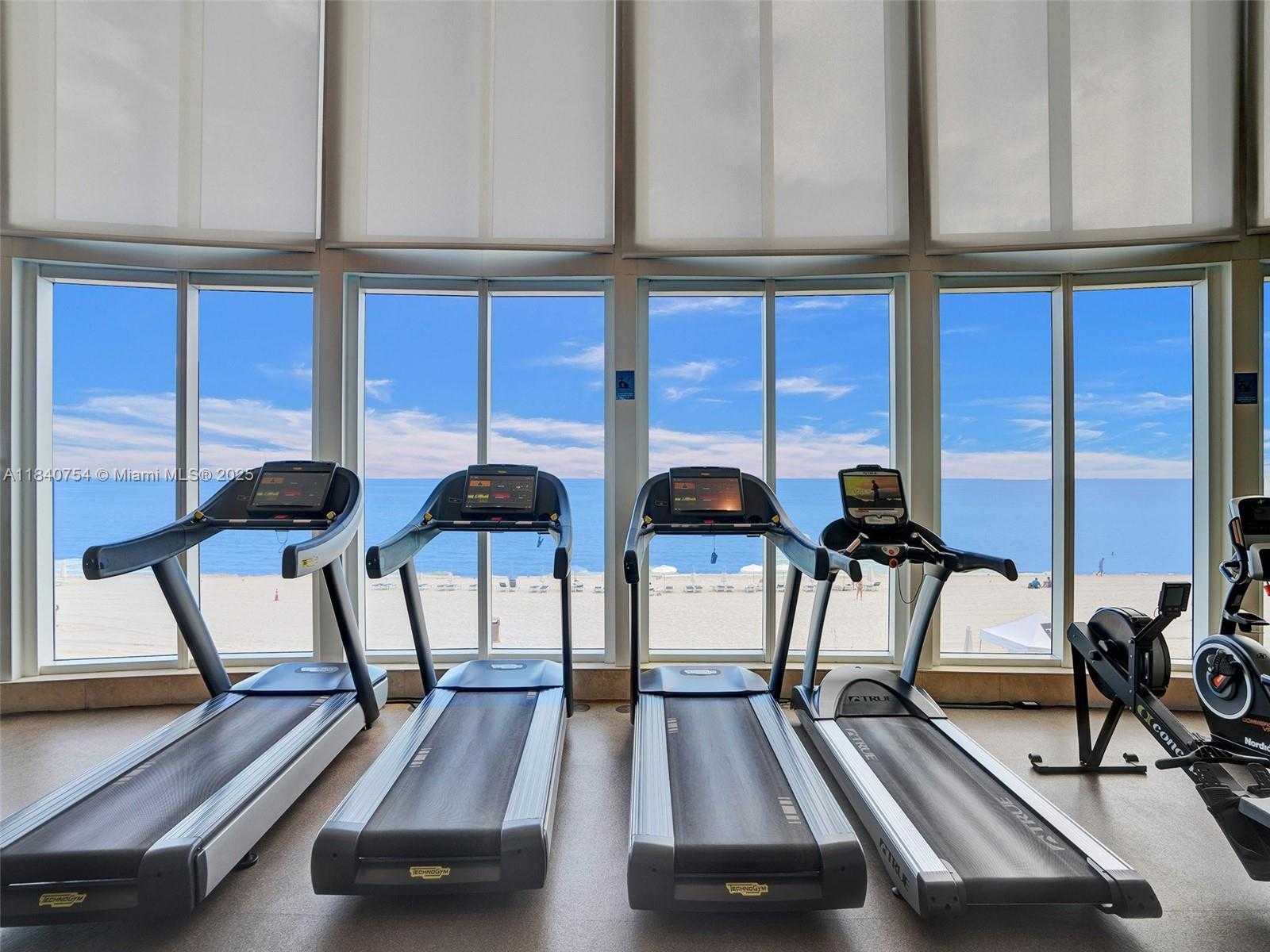 Small Image of 15901 COLLINS AVE #603, Sunny Isles Beach Number 8