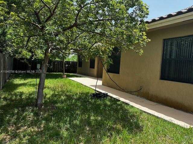 Small Image of 14831 SOUTH WEST 33RD TER, Miami Number 16