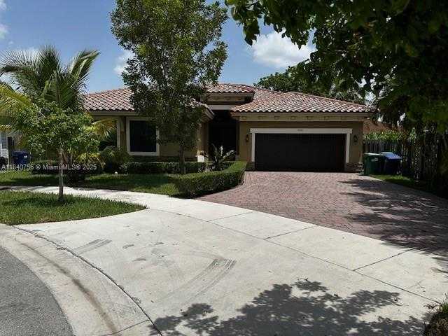 Small Image of 14831 SOUTH WEST 33RD TER, Miami Number 2