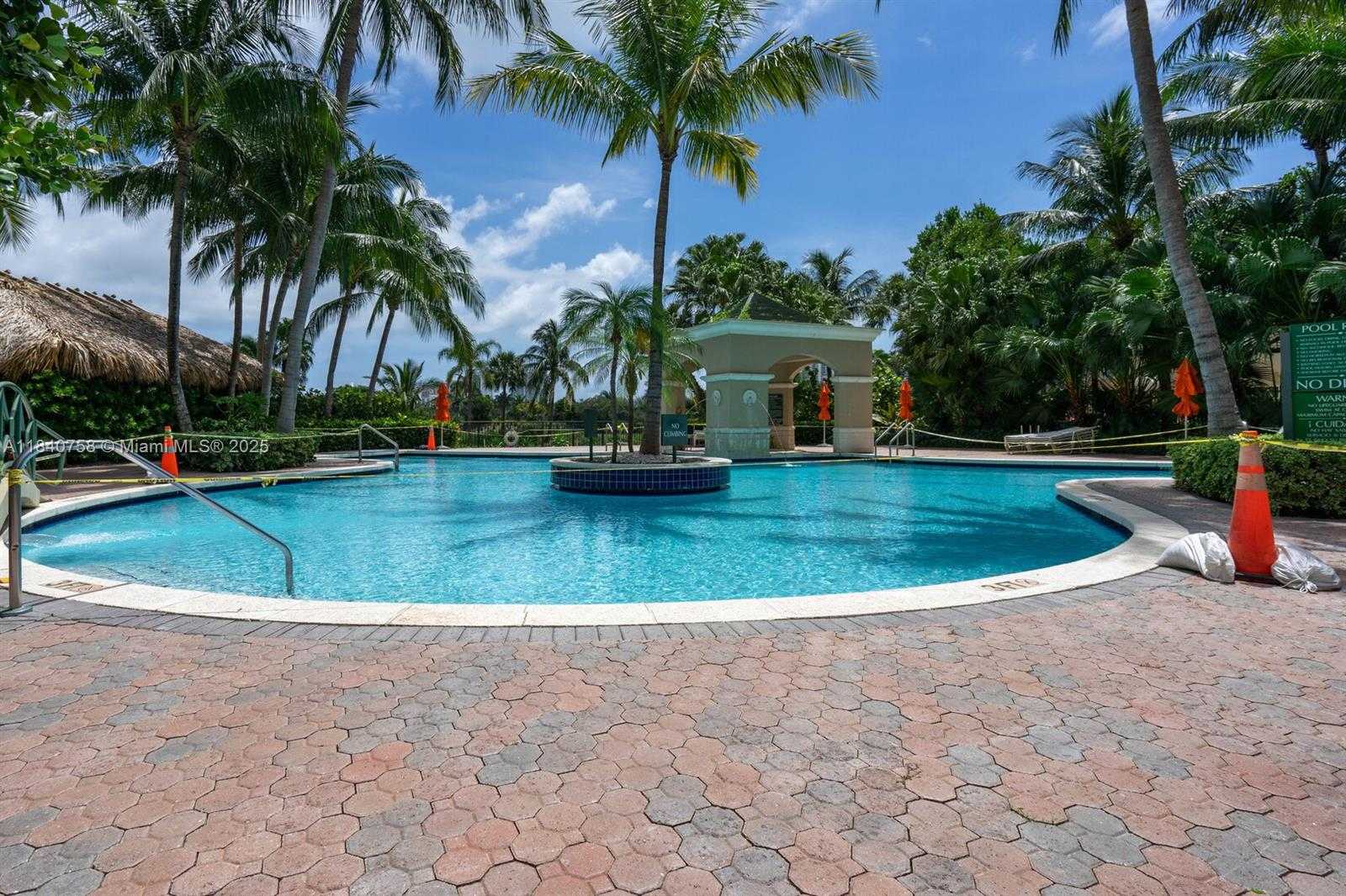 Small Image of 19501 WEST COUNTRY CLUB DR #1410, Aventura Number 24