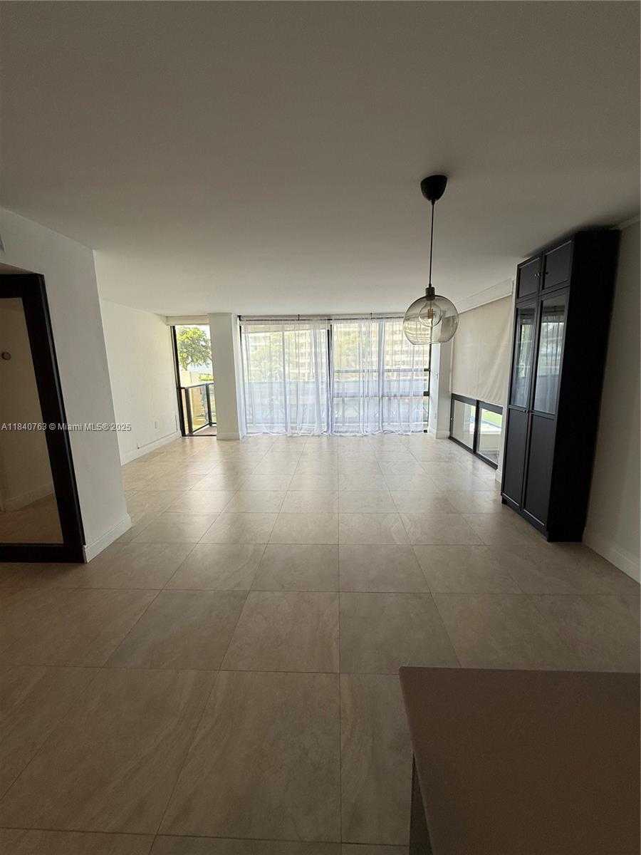 Small Image of 600 NORTH EAST 36TH ST #204, Miami Number 26