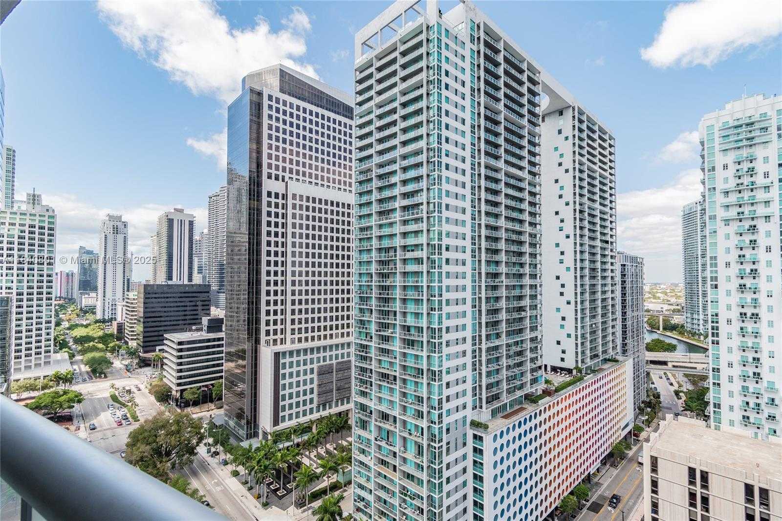 Small Image of 485 BRICKELL AVE #2207, Miami Number 10