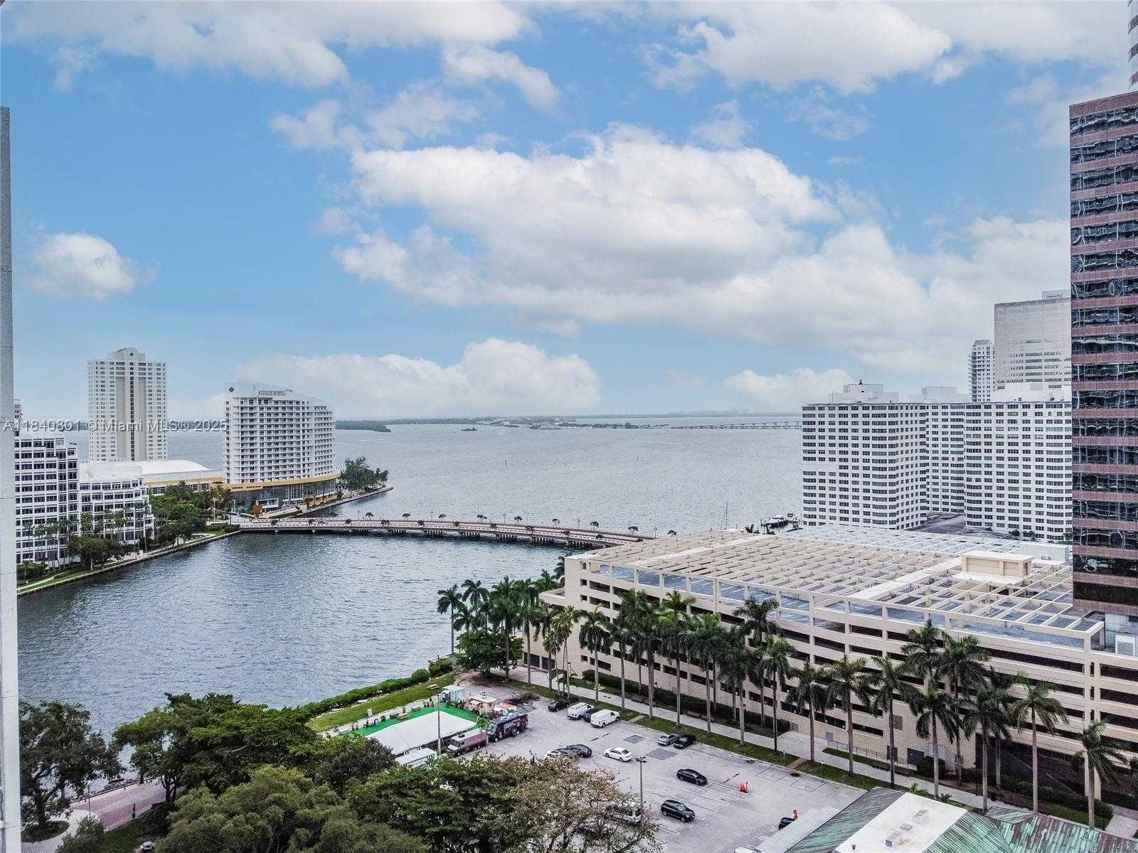 Small Image of 485 BRICKELL AVE #2207, Miami Number 21