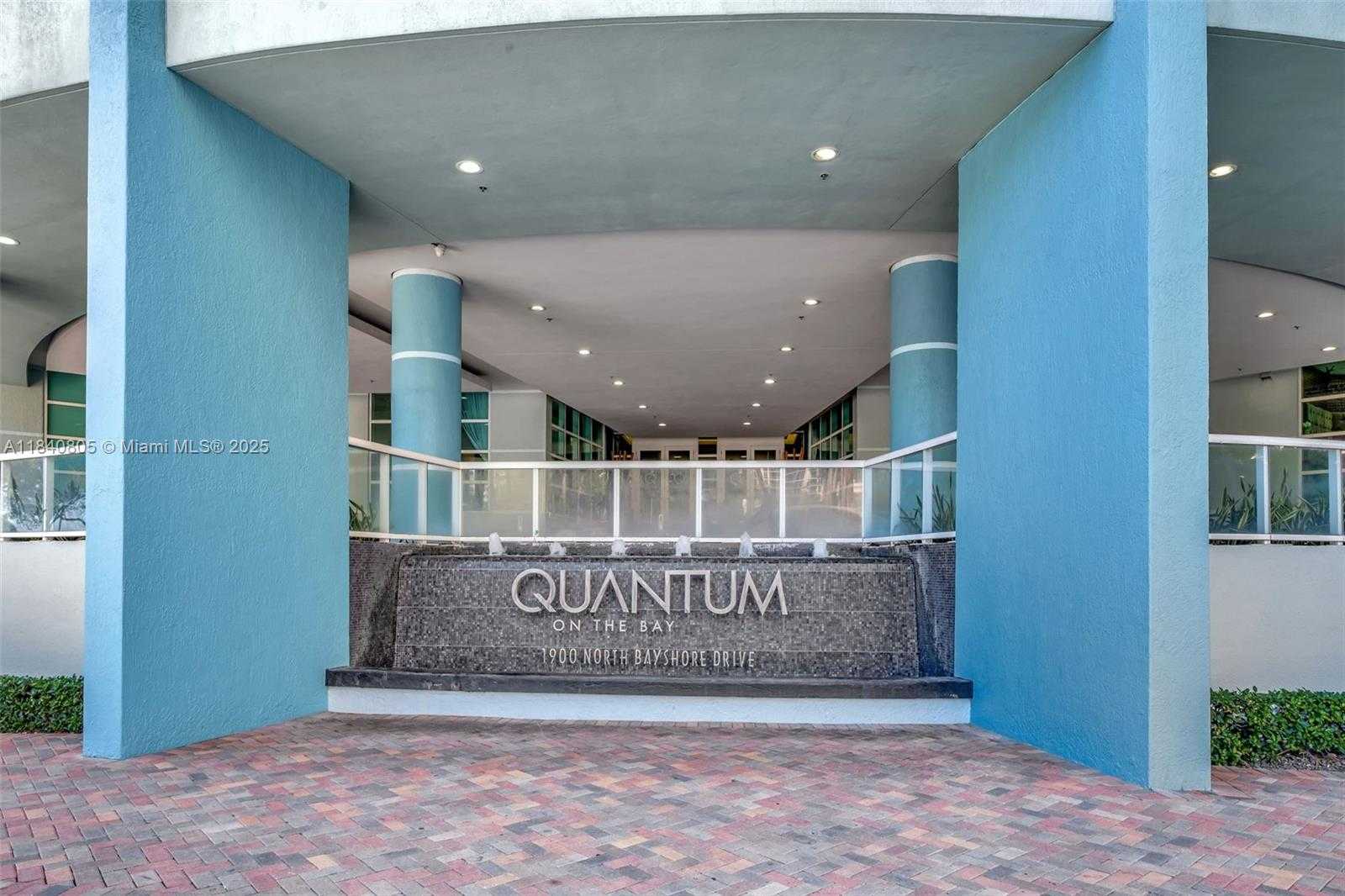 Imagen de Pequeño Objeto