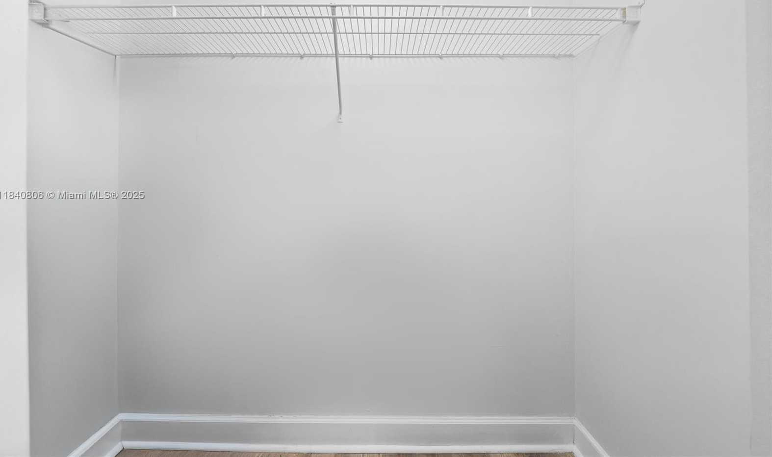 Small Image of 50 MENORES AVE #812, Coral Gables Number 13
