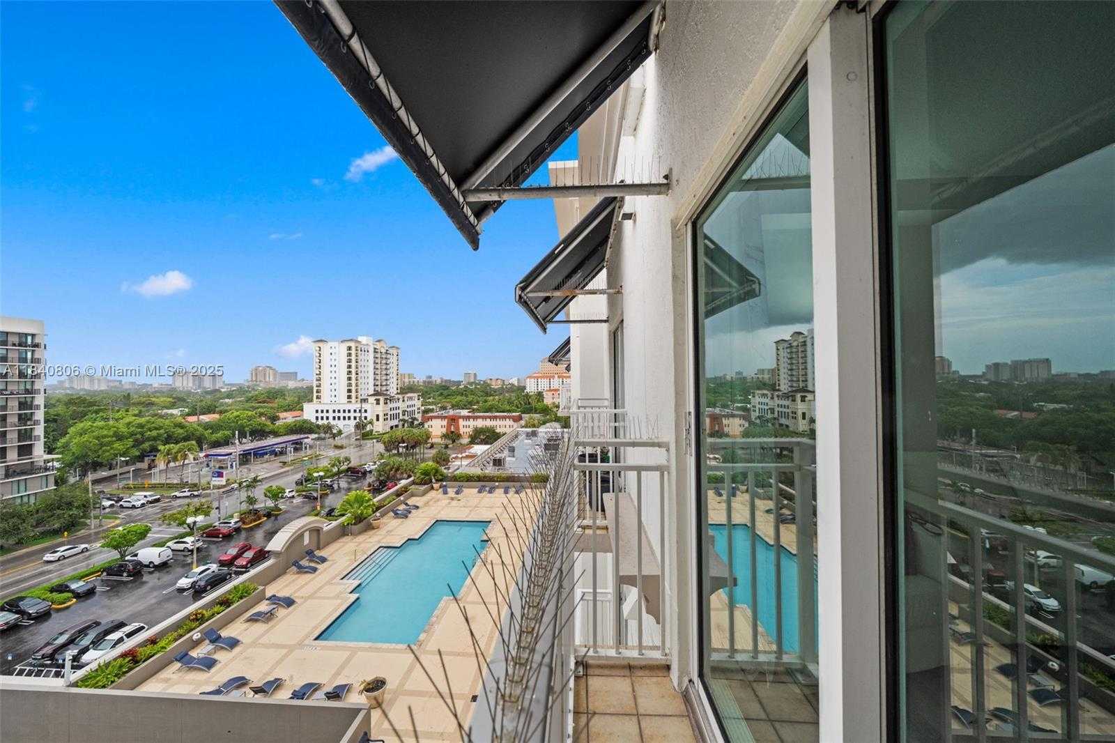 Small Image of 50 MENORES AVE #812, Coral Gables Number 5