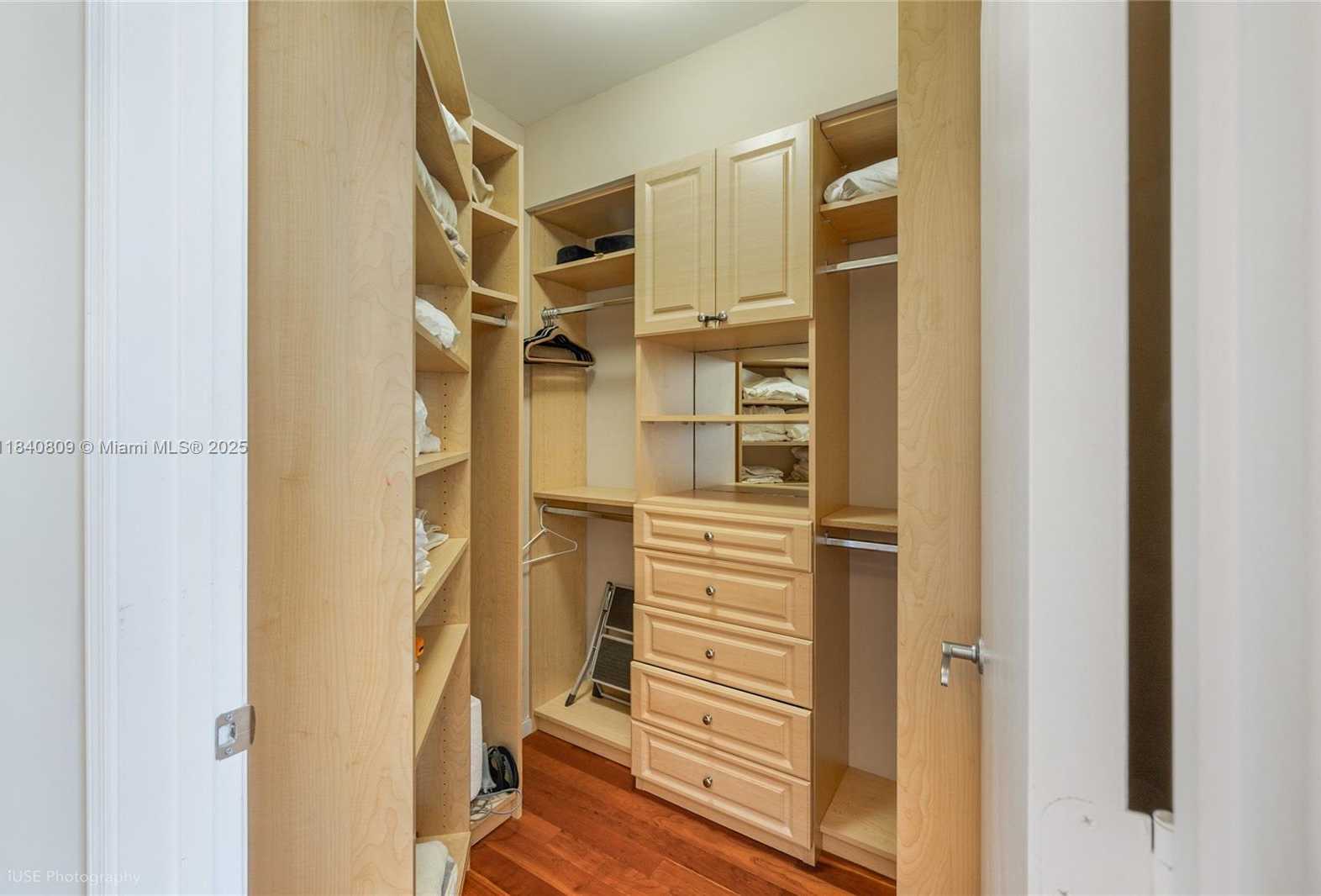 Small Image of 19400 TURNBERRY WAY #922, Aventura Number 7
