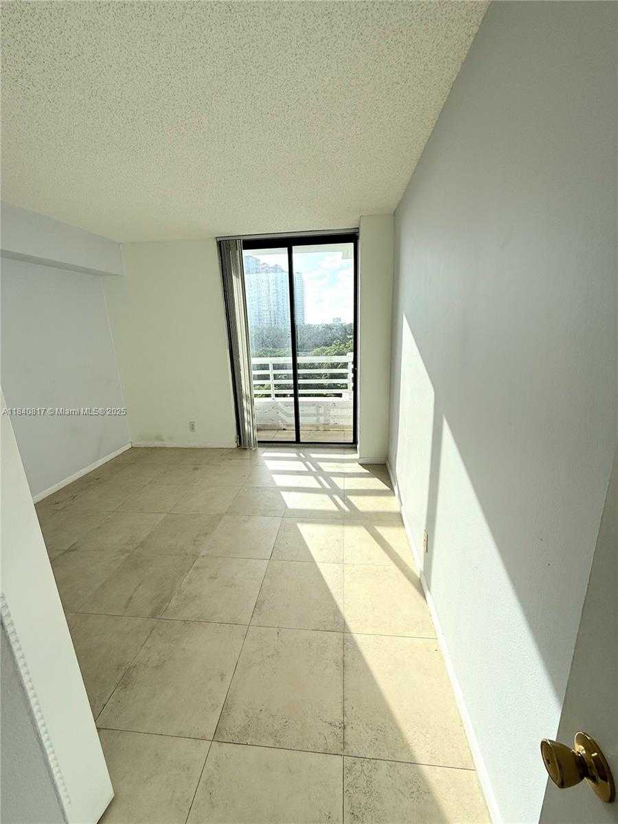 Small Image of 3300 NORTH EAST 192ND ST #602, Aventura Number 10
