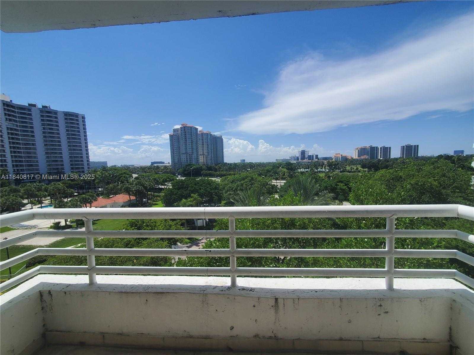 Small Image of 3300 NORTH EAST 192ND ST #602, Aventura Number 14