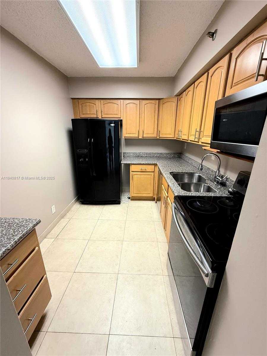 Small Image of 3300 NORTH EAST 192ND ST #602, Aventura Number 3